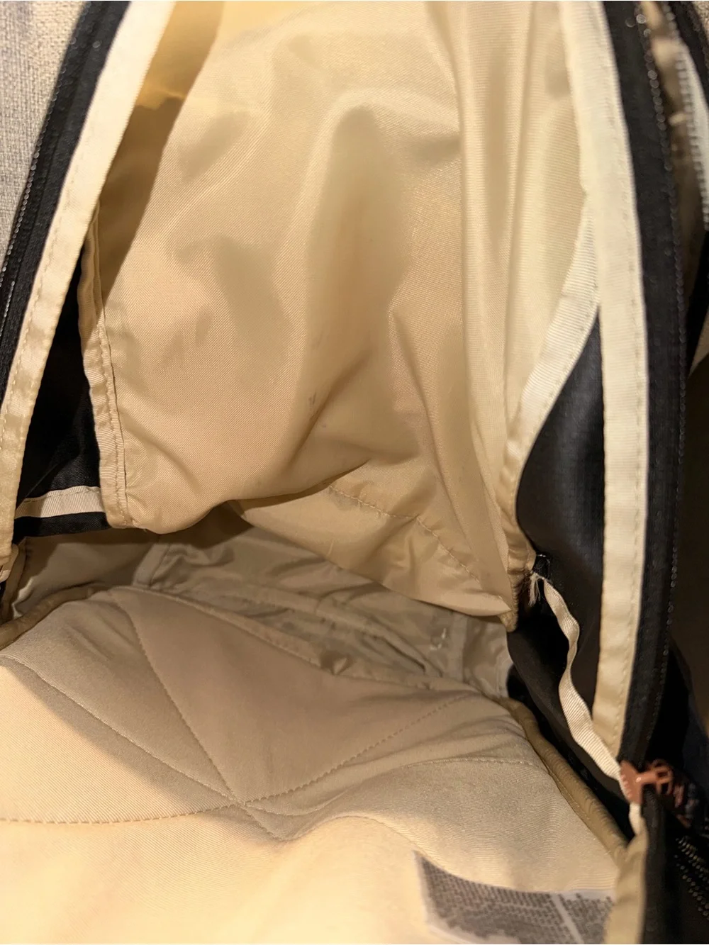 THE NORTH FACE Isabella 3.0 Backpack Black Light Heather Coral